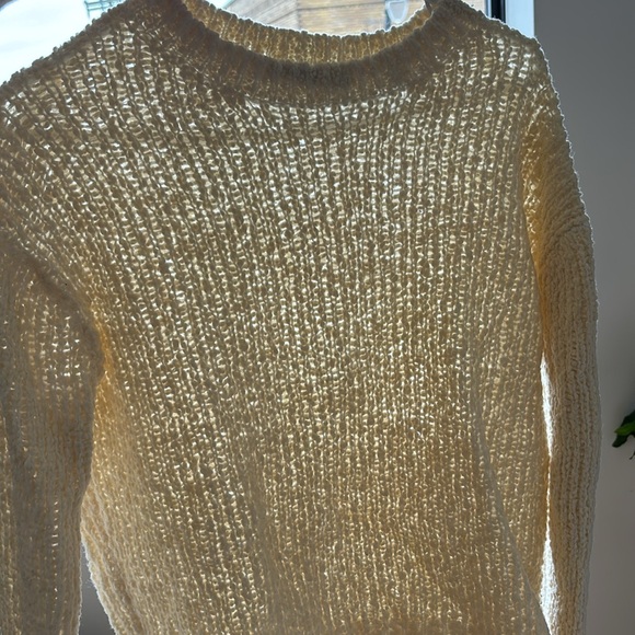 ☀️Vince Cream Wool Blend Sweater - great summer sweater! - Picture 4 of 4